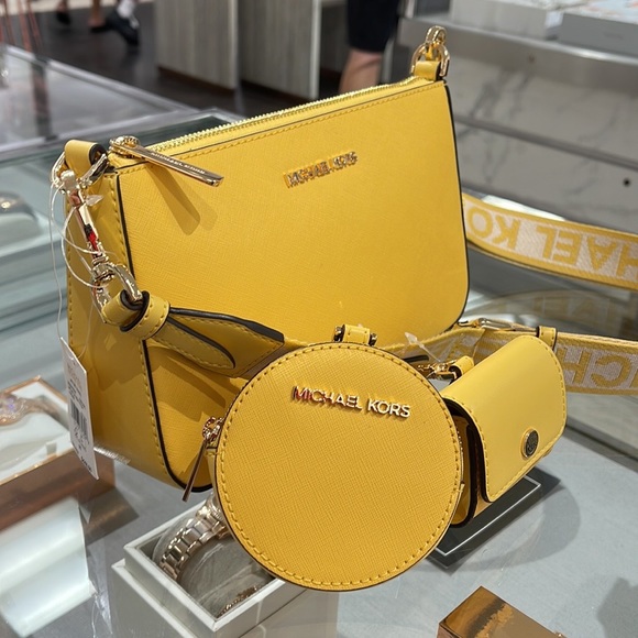 MICHAEL KORS JET SET TRAVEL SMALL SHOULDER CROSSBODY BAG WITH TECH ATTCH AIRPOD - Picture 2 of 16